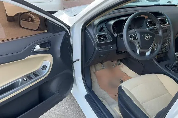 2014 HaiMa Family 1.6L 125HP L4 6MT,autocango,china used car exporter,china ev exporter,chinese used car exporter,chinese used ev exporter