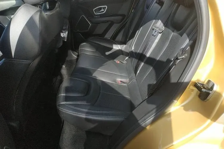 2015 Landwind X7 2.0T 190HP L4 8AT,autocango,china used car exporter,china ev exporter,chinese used car exporter,chinese used ev exporter