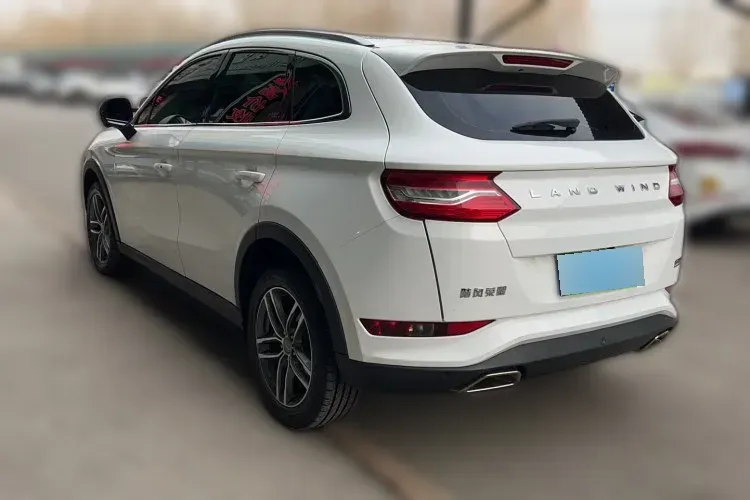 2020 Landwind RongYao 1.5T 163HP L4 7DCT,autocango,china used car exporter,china ev exporter,chinese used car exporter,chinese used ev exporter