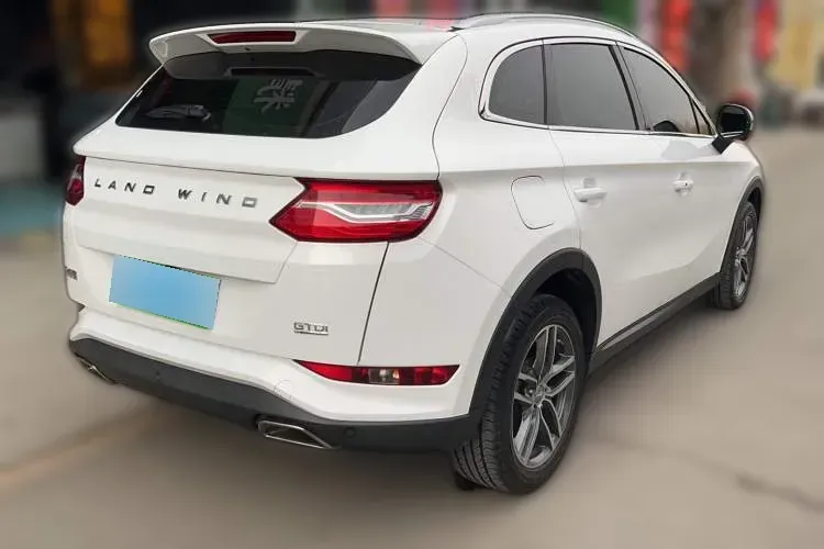 2020 Landwind RongYao 1.5T 163HP L4 7DCT,autocango,china used car exporter,china ev exporter,chinese used car exporter,chinese used ev exporter