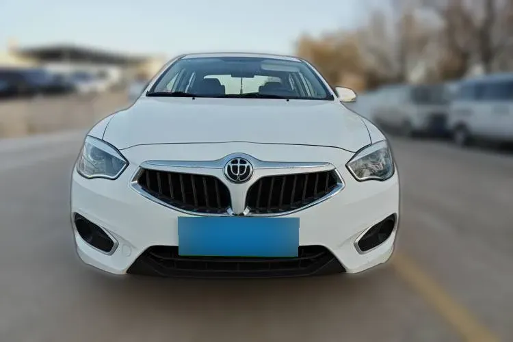 2017 Brilliance Auto H530 1.6L 118HP L4 5MT,autocango,china used car exporter,china ev exporter,chinese used car exporter,chinese used ev exporter