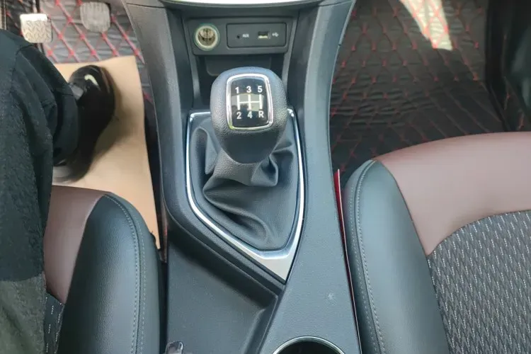 2017 DongFeng Aeolus AX5 1.4T 140HP L4 5MT,autocango,china used car exporter,china ev exporter,chinese used car exporter,chinese used ev exporter