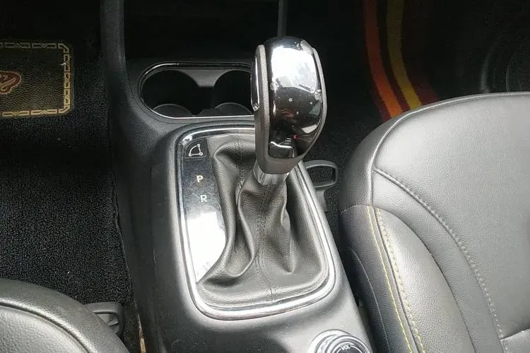 2018 DongFeng Aeolus AX4 1.6L 124HP L4 6DCT,autocango,china used car exporter,china ev exporter,chinese used car exporter,chinese used ev exporter