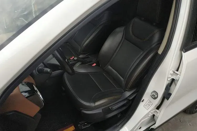 2018 DongFeng Aeolus AX4 1.6L 124HP L4 6DCT,autocango,china used car exporter,china ev exporter,chinese used car exporter,chinese used ev exporter