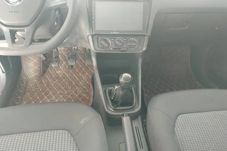 2016 Volkswagen Santana 1.6L 110HP L4 5MT,autocango,china used car exporter,china ev exporter,chinese used car exporter,chinese used ev exporter