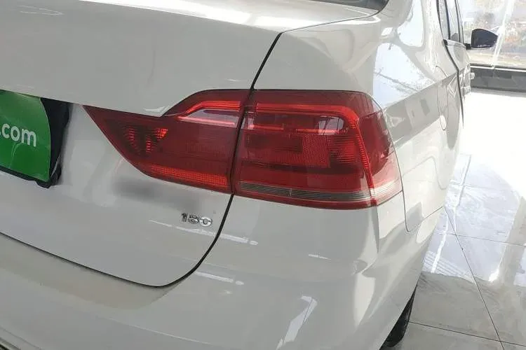 2016 Volkswagen Santana 1.6L 110HP L4 5MT,autocango,china used car exporter,china ev exporter,chinese used car exporter,chinese used ev exporter