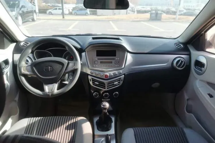 2012 Oley Oley 1.5L 102HP L4 5MT,autocango,china used car exporter,china ev exporter,chinese used car exporter,chinese used ev exporter