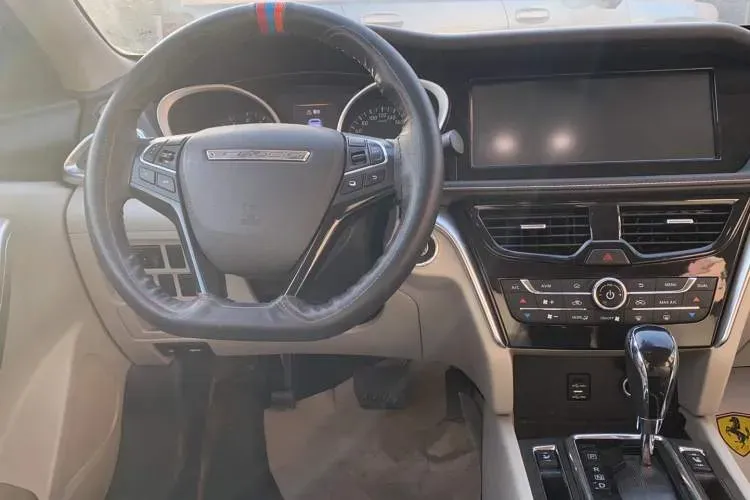 2017 Venucia T90 2.0L 144HP L4 CVT,autocango,china used car exporter,china ev exporter,chinese used car exporter,chinese used ev exporter