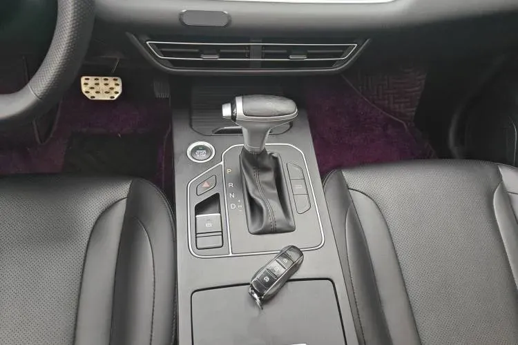 2020 DongFeng Fengon Fengon 580 Pro 1.5T 180HP L4 CVT,autocango,china used car exporter,china ev exporter,chinese used car exporter,chinese used ev exporter