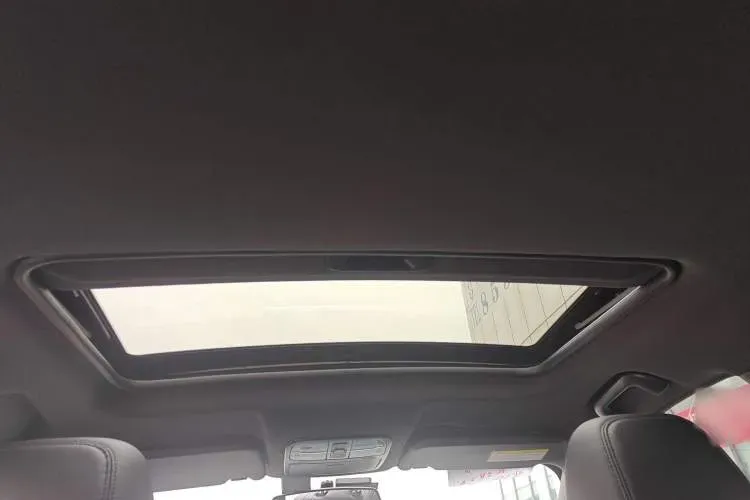 2020 DongFeng Fengon Fengon 580 Pro 1.5T 180HP L4 CVT,autocango,china used car exporter,china ev exporter,chinese used car exporter,chinese used ev exporter