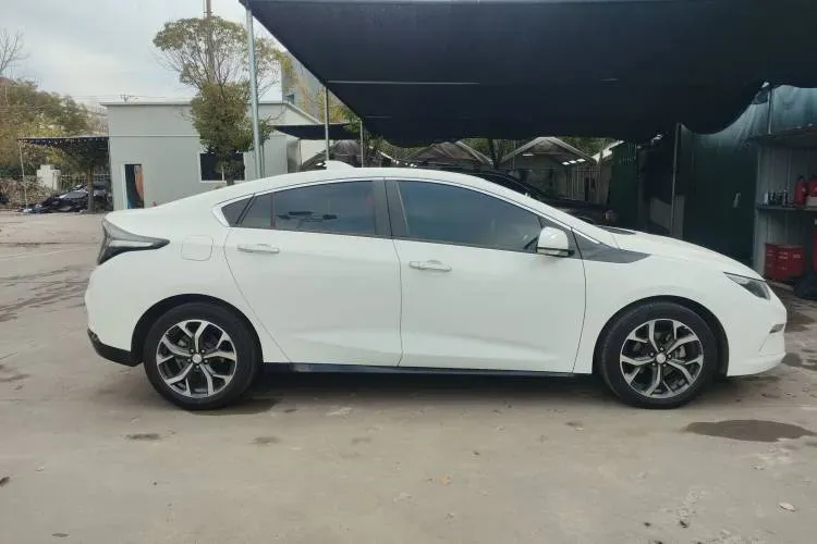 2017 Buick Velite 5 Range Extended 106HP E-CVT REEV 18KWH,autocango,china used car exporter,china ev exporter,chinese used car exporter,chinese used ev exporter