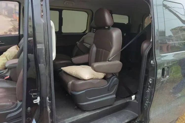 2019 DongFeng Forthing M6 1.5T 136HP L4 6MT,autocango,china used car exporter,china ev exporter,chinese used car exporter,chinese used ev exporter