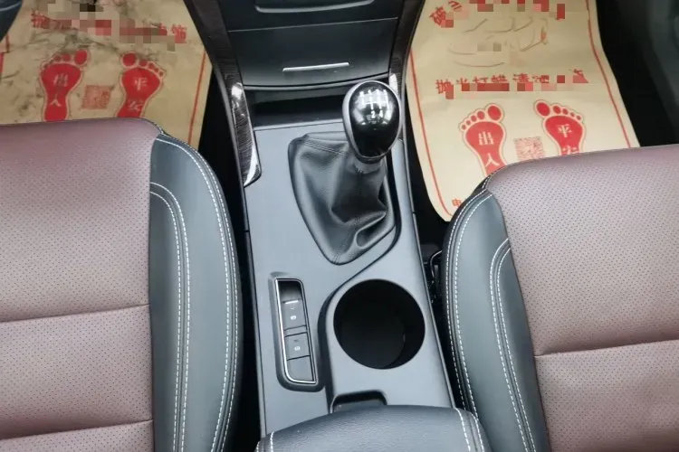 2016 BAIC Hyosow S6 1.5T 150HP L4 6MT,autocango,china used car exporter,china ev exporter,chinese used car exporter,chinese used ev exporter