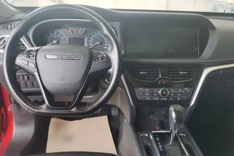 2018 Venucia T90 2.0L 150HP L4 CVT,autocango,china used car exporter,china ev exporter,chinese used car exporter,chinese used ev exporter