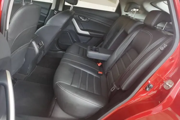 2018 Venucia T90 2.0L 150HP L4 CVT,autocango,china used car exporter,china ev exporter,chinese used car exporter,chinese used ev exporter