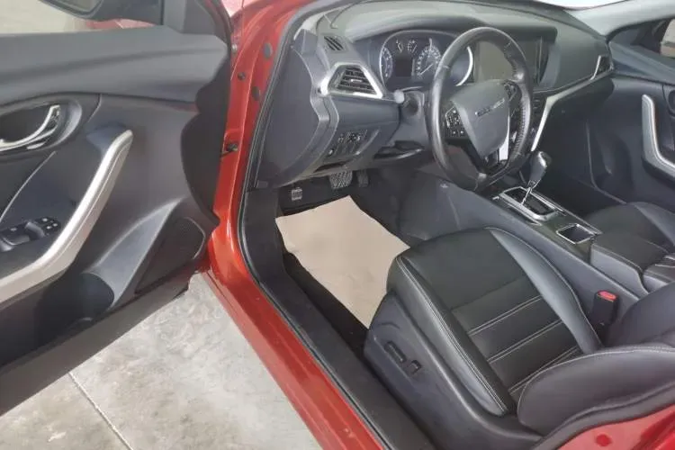 2018 Venucia T90 2.0L 150HP L4 CVT,autocango,china used car exporter,china ev exporter,chinese used car exporter,chinese used ev exporter