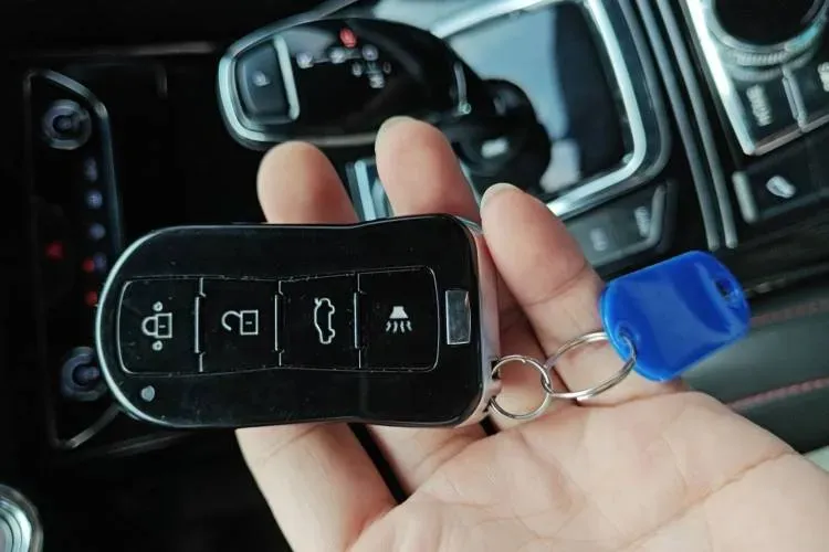 2019 HaiMa 8S 1.6T 195HP L4 6AT,autocango,china used car exporter,china ev exporter,chinese used car exporter,chinese used ev exporter