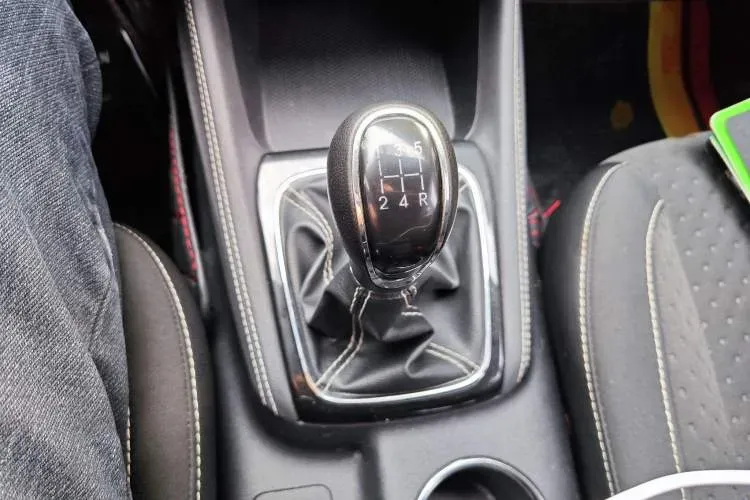 2019 ChangAn Oshan A800 1.6L 125HP L4 5MT,autocango,china used car exporter,china ev exporter,chinese used car exporter,chinese used ev exporter