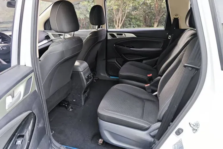 2019 ChangAn Oshan A800 1.6L 125HP L4 5MT,autocango,china used car exporter,china ev exporter,chinese used car exporter,chinese used ev exporter