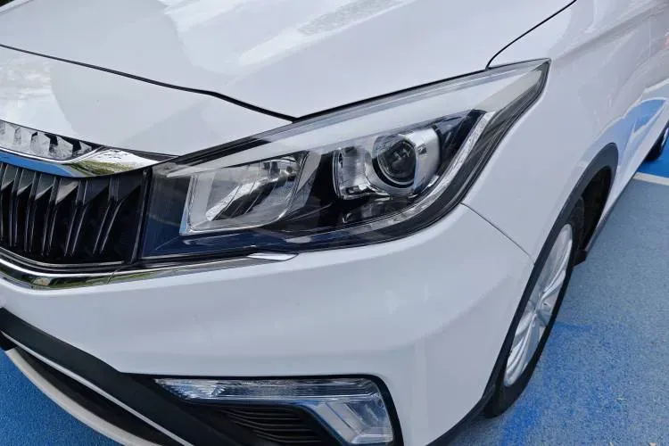 2019 ChangAn Oshan A800 1.6L 125HP L4 5MT,autocango,china used car exporter,china ev exporter,chinese used car exporter,chinese used ev exporter