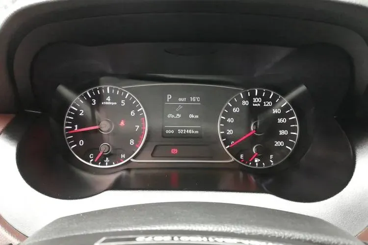 2016 Landwind X7 2.0T 190HP L4 8AT,autocango,china used car exporter,china ev exporter,chinese used car exporter,chinese used ev exporter