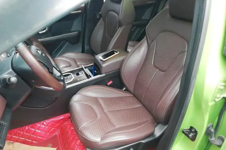 2016 Landwind X7 2.0T 190HP L4 8AT,autocango,china used car exporter,china ev exporter,chinese used car exporter,chinese used ev exporter