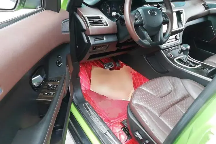 2016 Landwind X7 2.0T 190HP L4 8AT,autocango,china used car exporter,china ev exporter,chinese used car exporter,chinese used ev exporter