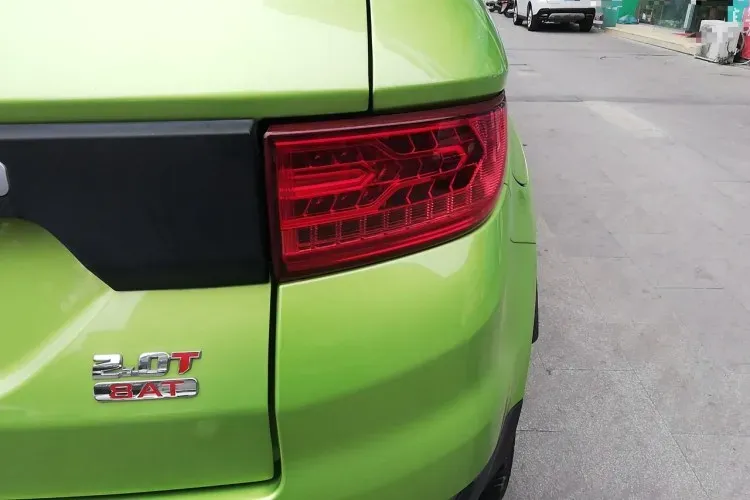 2016 Landwind X7 2.0T 190HP L4 8AT,autocango,china used car exporter,china ev exporter,chinese used car exporter,chinese used ev exporter