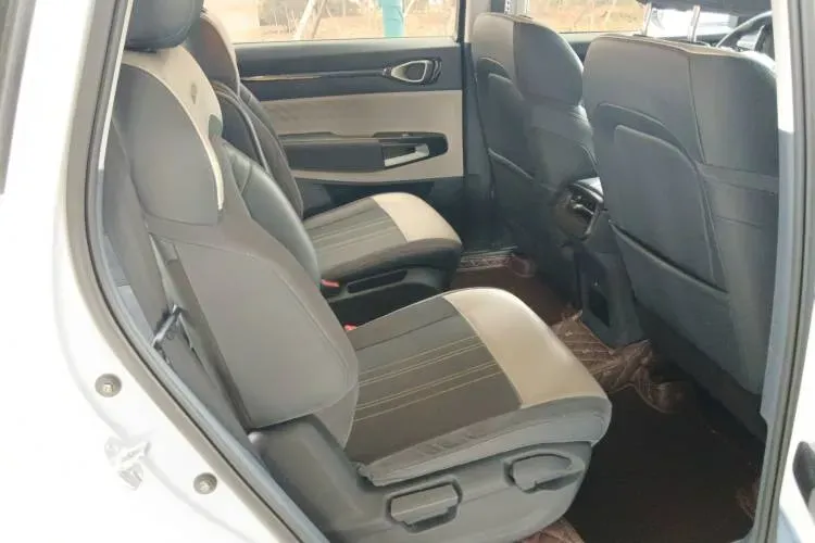 2019 BaoJun RM-5 1.5T 147HP L4 CVT,autocango,china used car exporter,china ev exporter,chinese used car exporter,chinese used ev exporter