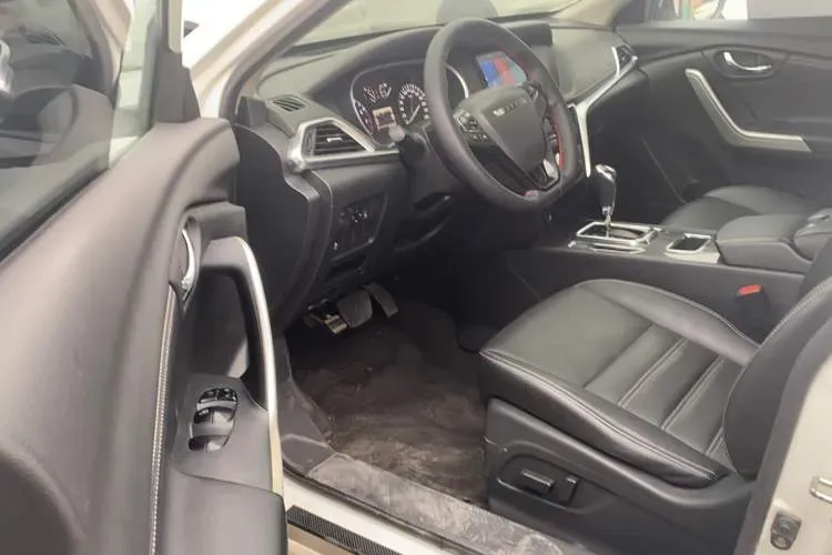 2017 Venucia T90 2.0L 144HP L4 CVT,autocango,china used car exporter,china ev exporter,chinese used car exporter,chinese used ev exporter