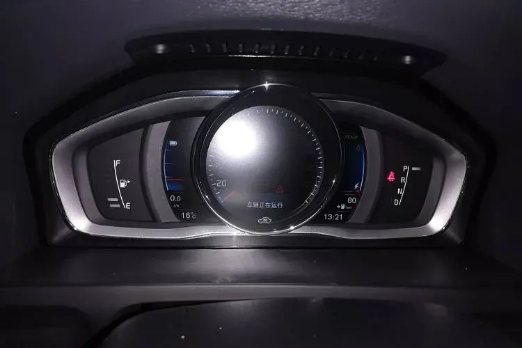 2015 Volvo S60 2.0T 238HP L4 8AT PHEV 11.2KWH,autocango,china used car exporter,china ev exporter,chinese used car exporter,chinese used ev exporter