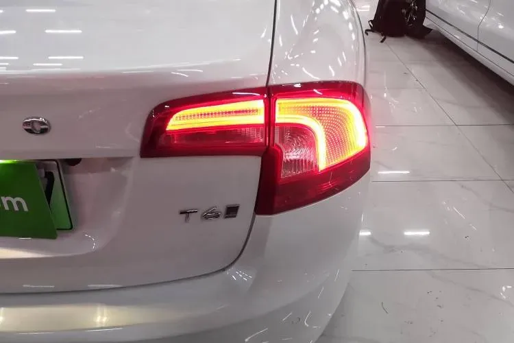 2015 Volvo S60 2.0T 238HP L4 8AT PHEV 11.2KWH,autocango,china used car exporter,china ev exporter,chinese used car exporter,chinese used ev exporter