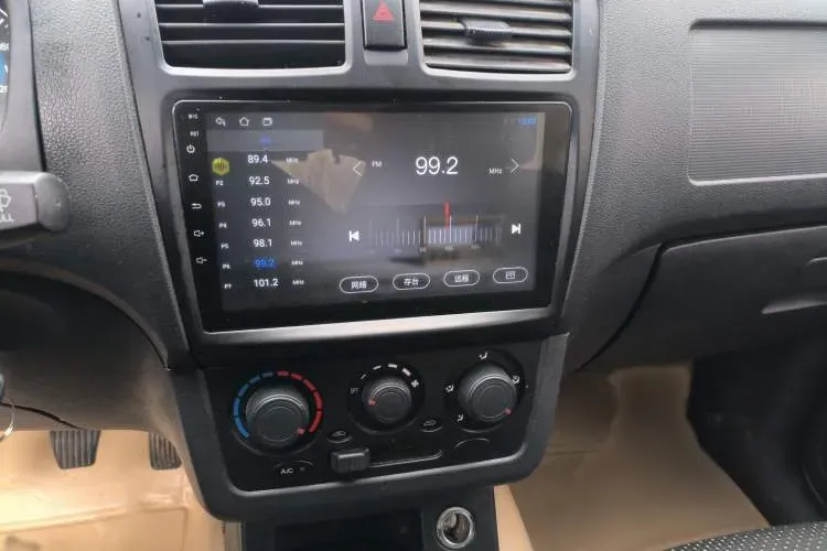 2018 DongFeng Fengon Fengon 330 1.5L 109HP L4 5MT,autocango,china used car exporter,china ev exporter,chinese used car exporter,chinese used ev exporter