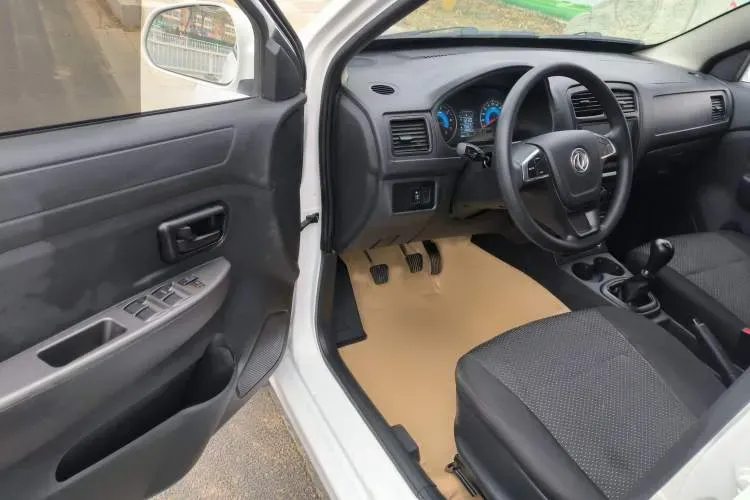 2018 DongFeng Fengon Fengon 330 1.5L 109HP L4 5MT,autocango,china used car exporter,china ev exporter,chinese used car exporter,chinese used ev exporter