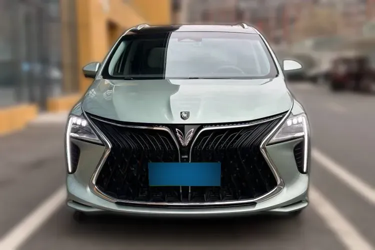 2022 DongFeng Forthing Yacht 1.5T 197HP L4 7DCT,autocango,china used car exporter,china ev exporter,chinese used car exporter,chinese used ev exporter