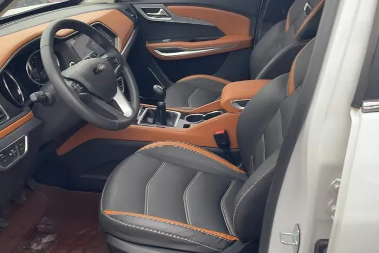 2017 Zotye T300 1.5L 112HP L4 5MT,autocango,china used car exporter,china ev exporter,chinese used car exporter,chinese used ev exporter