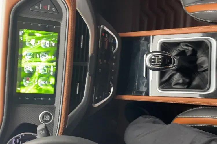 2017 Zotye T300 1.5L 112HP L4 5MT,autocango,china used car exporter,china ev exporter,chinese used car exporter,chinese used ev exporter