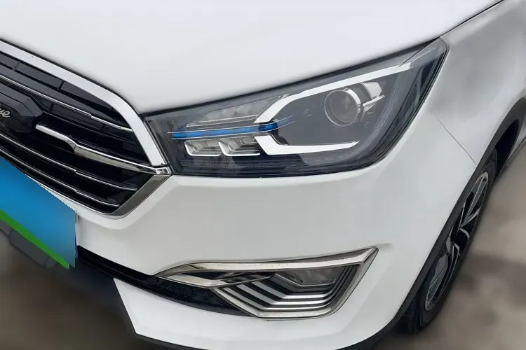 2017 Zotye T300 1.5L 112HP L4 5MT,autocango,china used car exporter,china ev exporter,chinese used car exporter,chinese used ev exporter