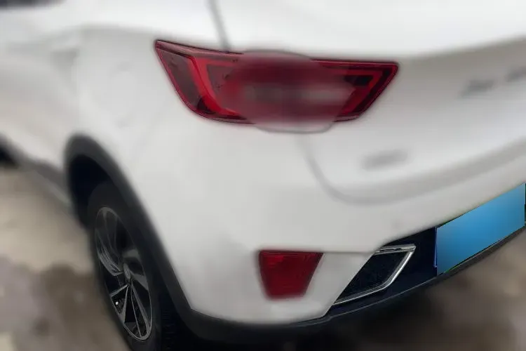 2017 Zotye T300 1.5L 112HP L4 5MT,autocango,china used car exporter,china ev exporter,chinese used car exporter,chinese used ev exporter