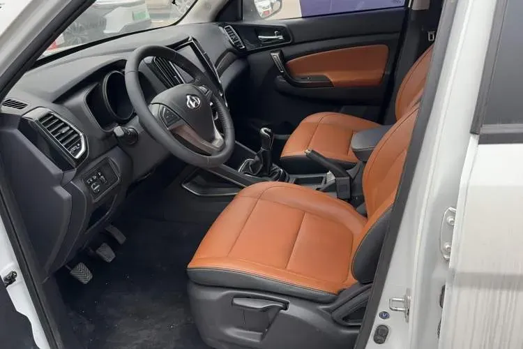 2016 ChangAn Oshan CX70 1.6L 117HP L4 5MT,autocango,china used car exporter,china ev exporter,chinese used car exporter,chinese used ev exporter