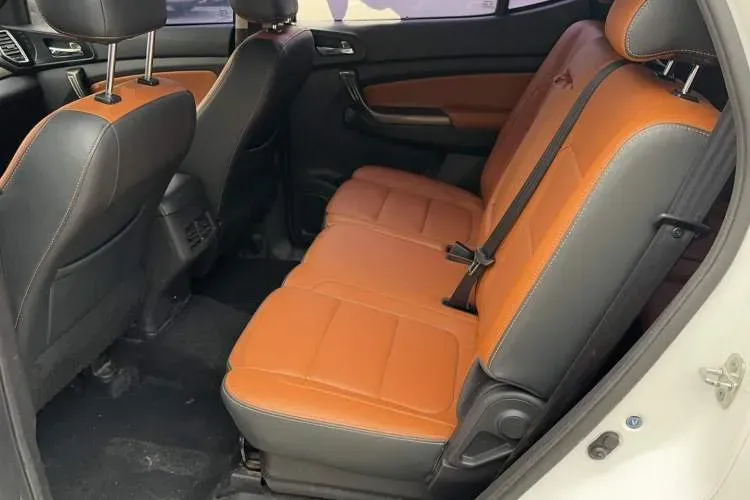 2016 ChangAn Oshan CX70 1.6L 117HP L4 5MT,autocango,china used car exporter,china ev exporter,chinese used car exporter,chinese used ev exporter