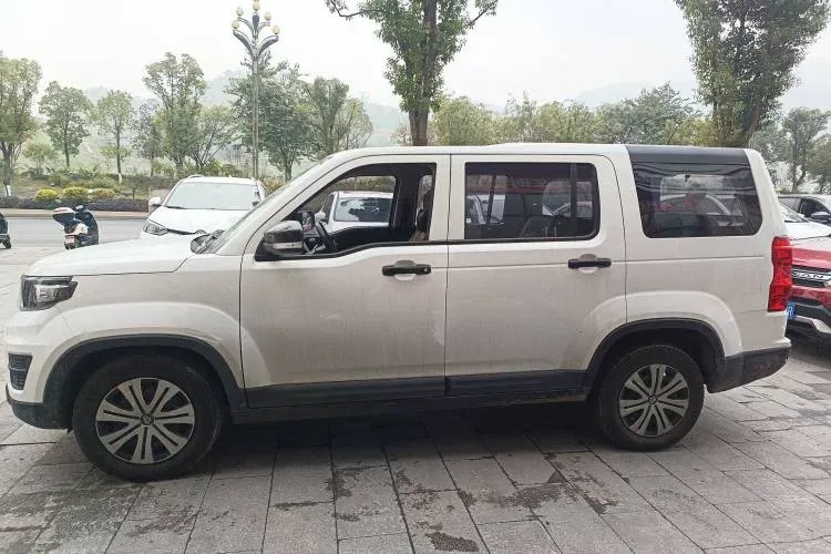 2020 ChangAn Oshan X70A 1.5L 107HP L4 5MT,autocango,china used car exporter,china ev exporter,chinese used car exporter,chinese used ev exporter