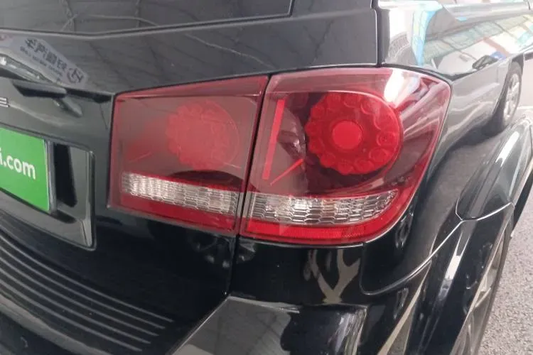 2016 Dodge JCUV 2.0T 170HP L4 6AT,autocango,china used car exporter,china ev exporter,chinese used car exporter,chinese used ev exporter