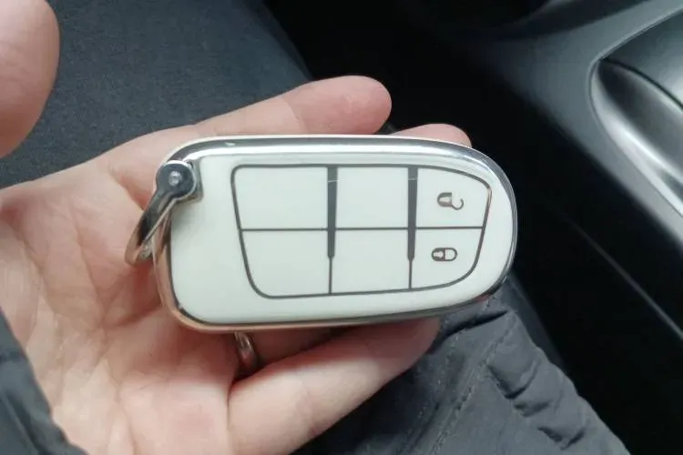 2016 Dodge JCUV 2.0T 170HP L4 6AT,autocango,china used car exporter,china ev exporter,chinese used car exporter,chinese used ev exporter