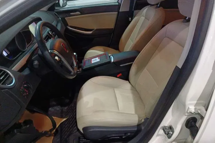 2016 Roewe e550 1.5L 109HP L4 2AT PHEV 12KWH,autocango,china used car exporter,china ev exporter,chinese used car exporter,chinese used ev exporter