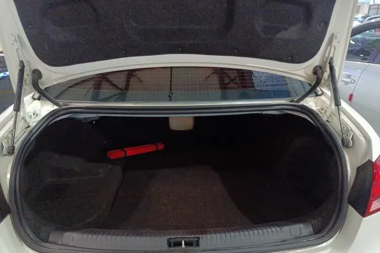 2016 Roewe e550 1.5L 109HP L4 2AT PHEV 12KWH,autocango,china used car exporter,china ev exporter,chinese used car exporter,chinese used ev exporter