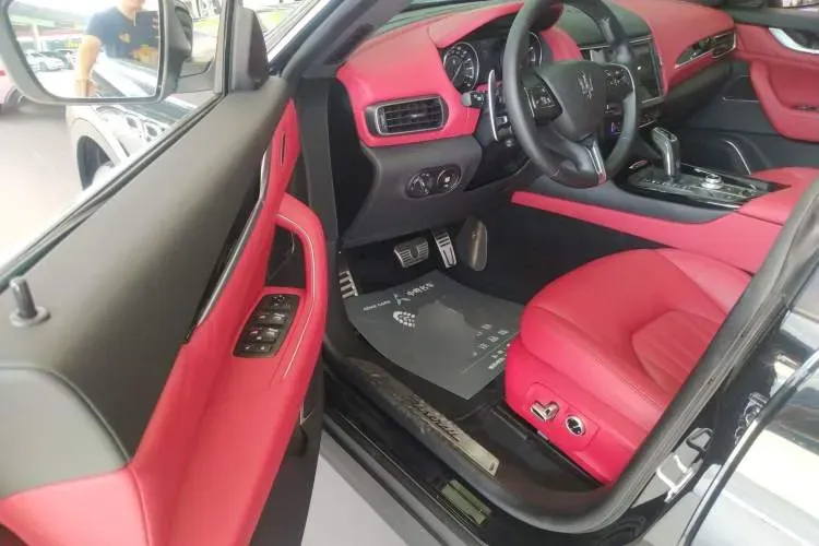 2020 Maserati MC20 3.0T 630HP V6 8DCT,autocango,china used car exporter,china ev exporter,chinese used car exporter,chinese used ev exporter