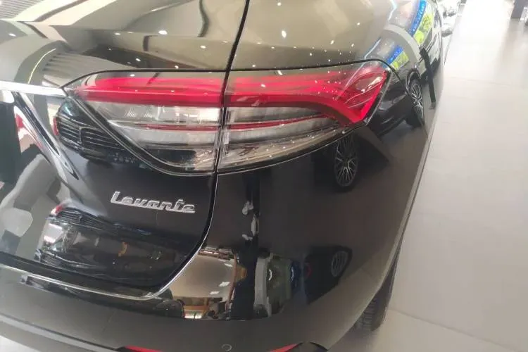 2020 Maserati MC20 3.0T 630HP V6 8DCT,autocango,china used car exporter,china ev exporter,chinese used car exporter,chinese used ev exporter