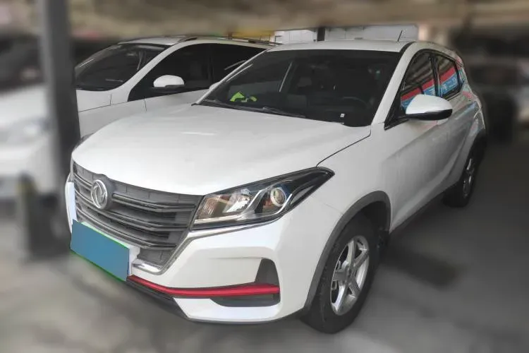2021 DongFeng Fengon Fengon 500 1.5L 116HP L4 5MT,autocango,china used car exporter,china ev exporter,chinese used car exporter,chinese used ev exporter