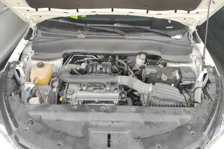 2021 DongFeng Fengon Fengon 500 1.5L 116HP L4 5MT,autocango,china used car exporter,china ev exporter,chinese used car exporter,chinese used ev exporter